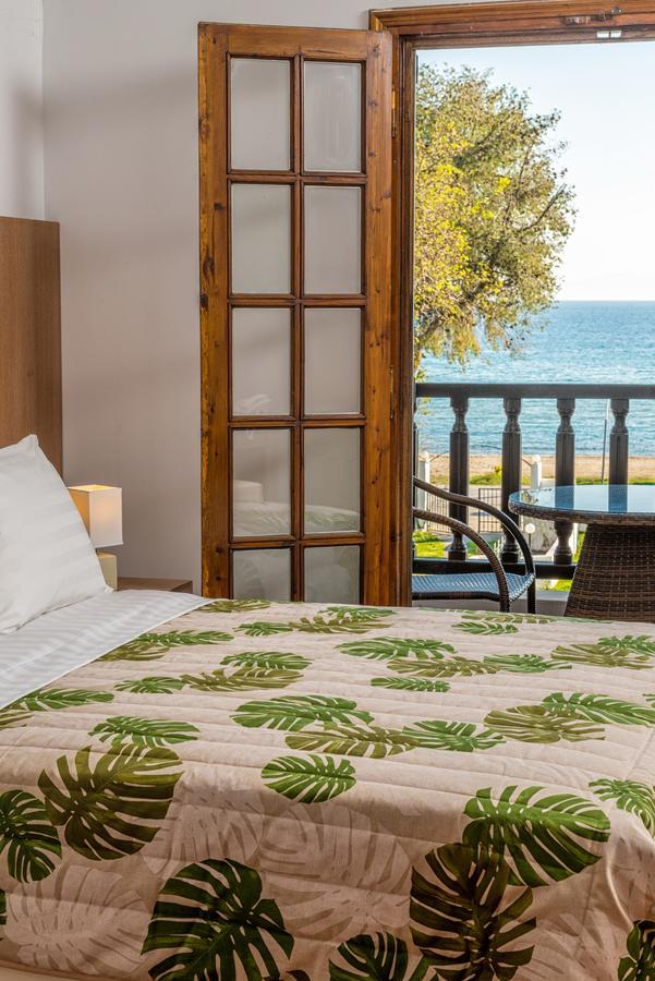 Georgalas Sun Beach Rooms Nea Kallikrateia Екстериор снимка