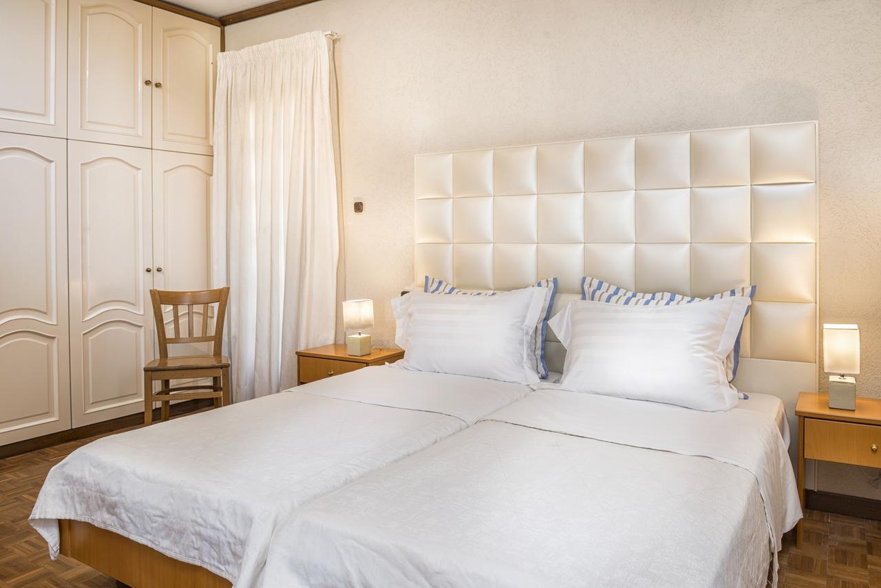 Georgalas Sun Beach Rooms Nea Kallikrateia Екстериор снимка