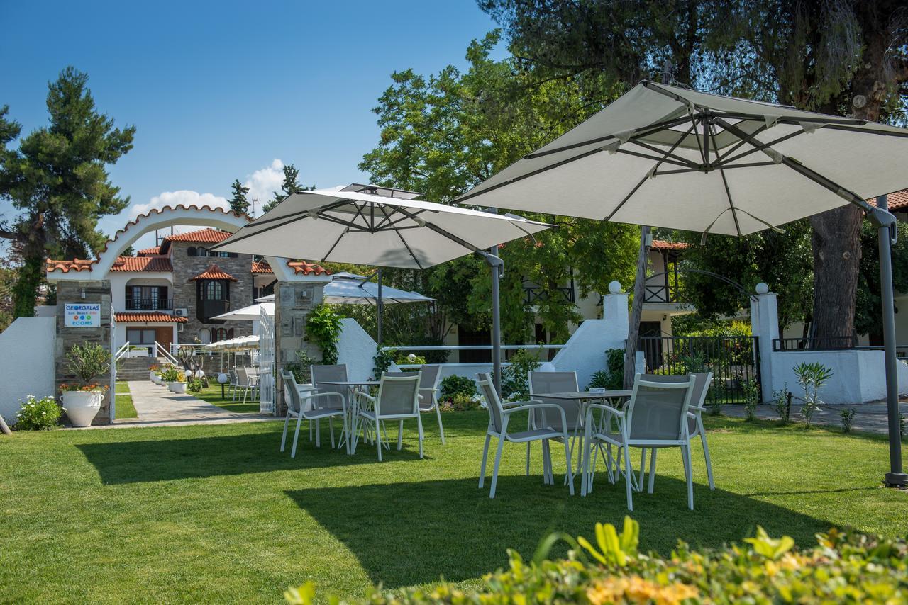 Georgalas Sun Beach Rooms Nea Kallikrateia Екстериор снимка