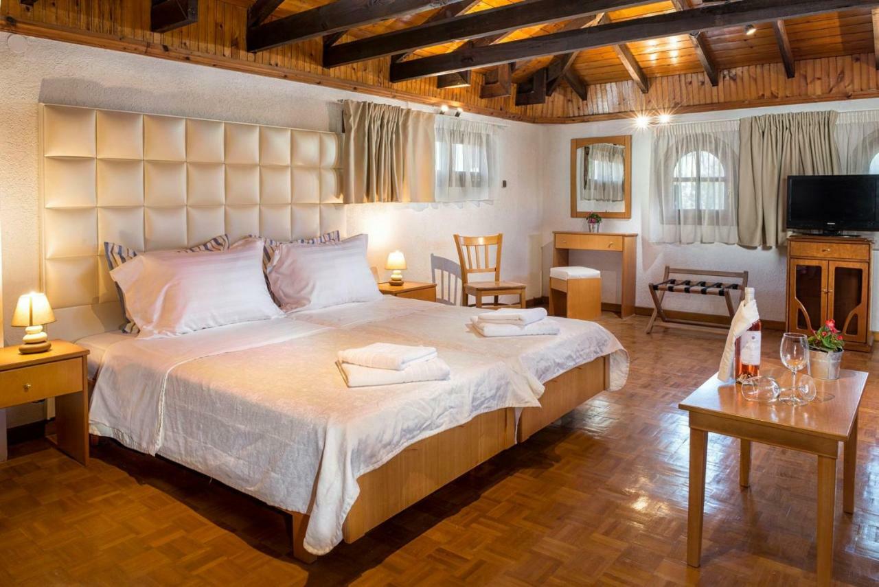 Georgalas Sun Beach Rooms Nea Kallikrateia Екстериор снимка
